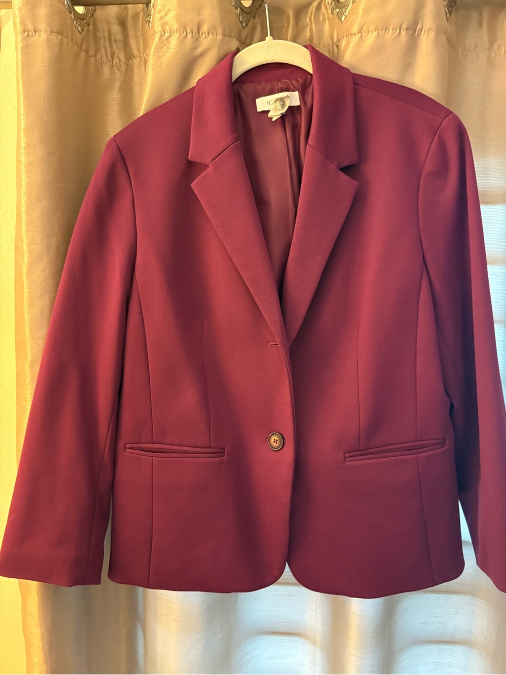Kasper Burgundy Single-Button Tailored Blazer